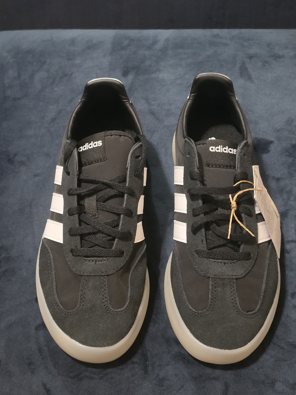 Adidas Originals Black White Gum Sole Sneakers Size US 5.5 Youth